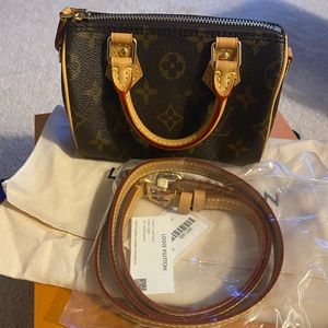 $3️⃣2️⃣2️⃣0️⃣ 2022 Nano Speedy (detachable straps)